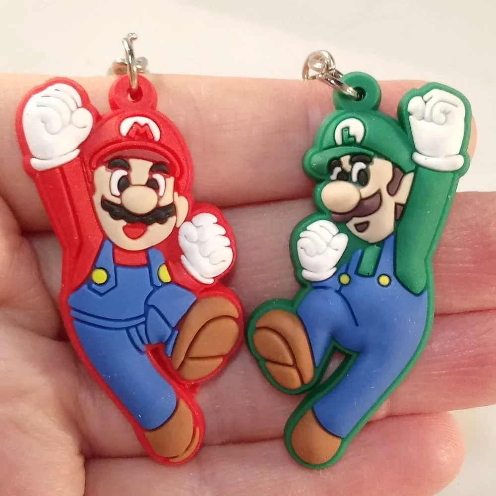 Men's Silver Mario Brothers Mario Luigi Characters Keychain Key Ring Lot of 2
